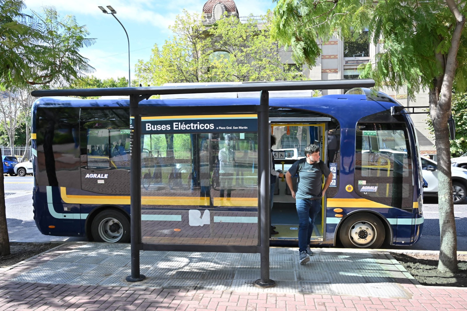 CABA: Empezó a funcionar la primera línea de buses eléctricos de la Ciudad