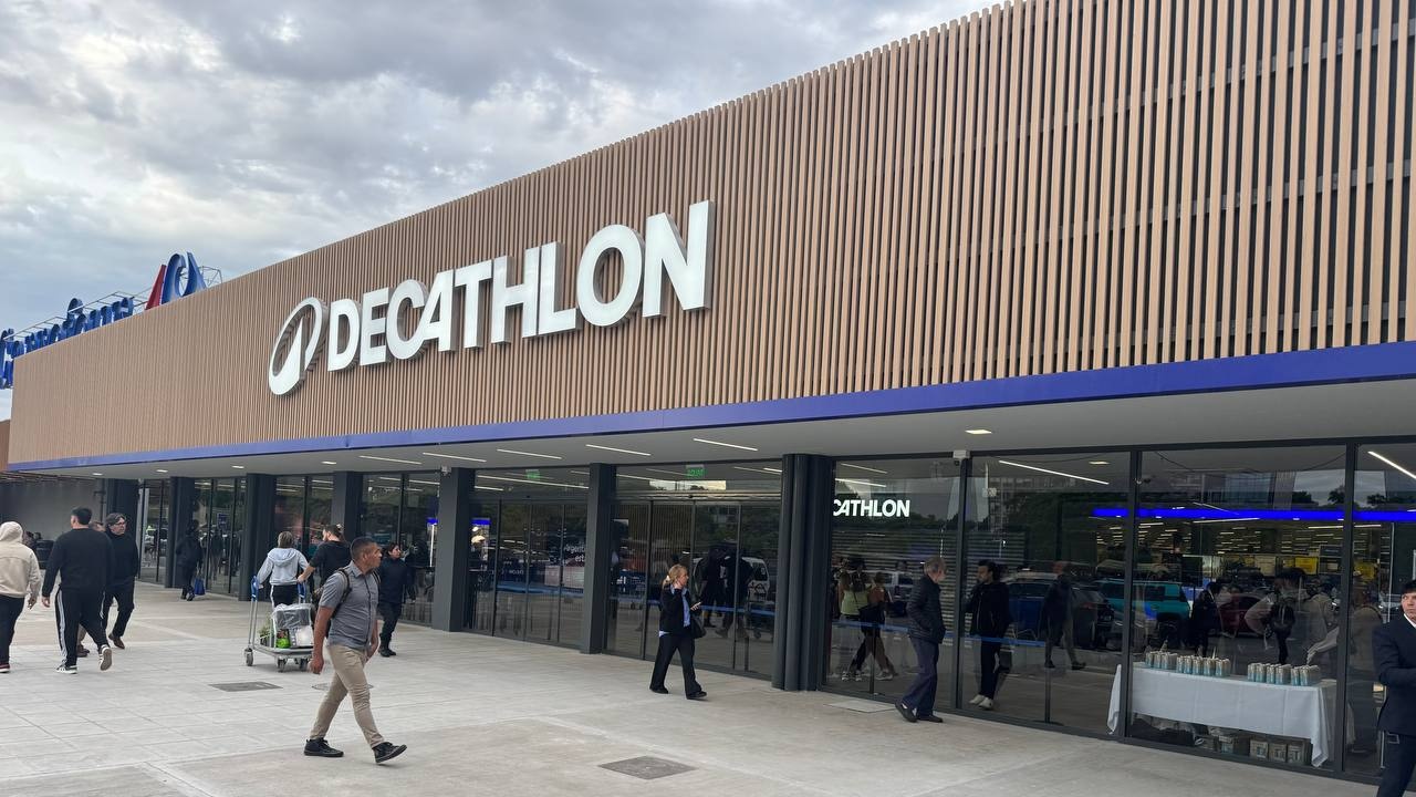 Vicente López: Una reconocida cadena de artículos deportivos abre su local en la zona norte