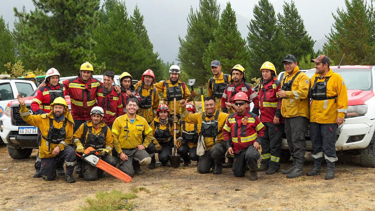 Incendios en la Patagonia: el gobernador Ignacio Torres indicó que el fuego en Puerto Patriada «está contenido en un 85 por ciento»